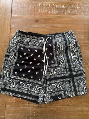 SHEIN Black Paisley Bandana Swim Trunks